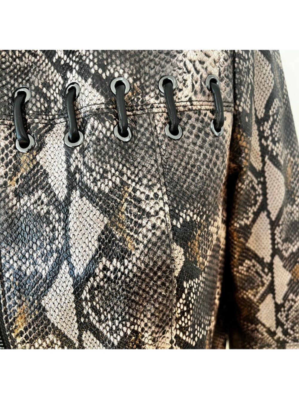 WORTH Cropped Leather Python Print  Jacket with Leather Stitch Size 6 - Picture 2 of 7